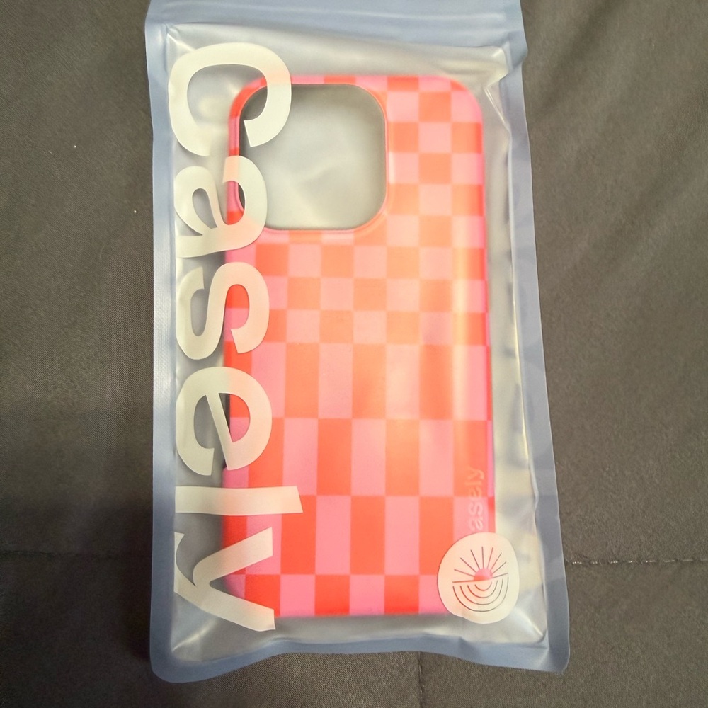 Casely iPhone 16 pro Phone Case - Picture 3 of 3